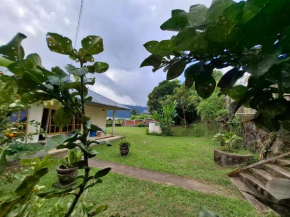 Rumah Tepi Danau
